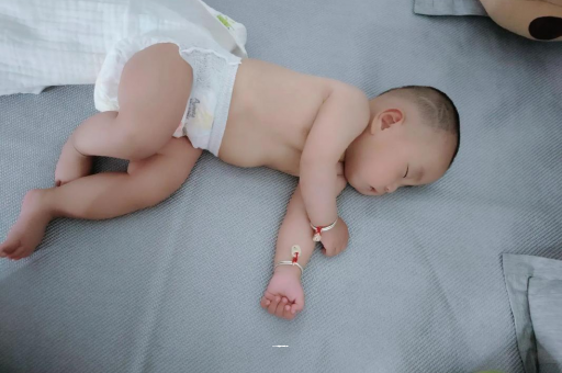 海北宝宝积食发烧怎么处理
